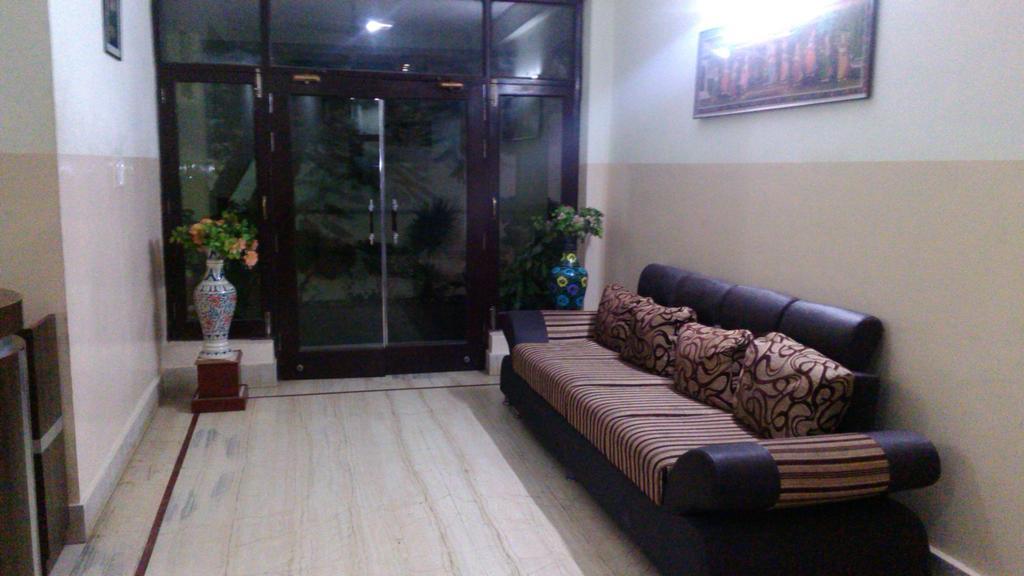 Hotel Kanishka Kanpur Zewnętrze zdjęcie