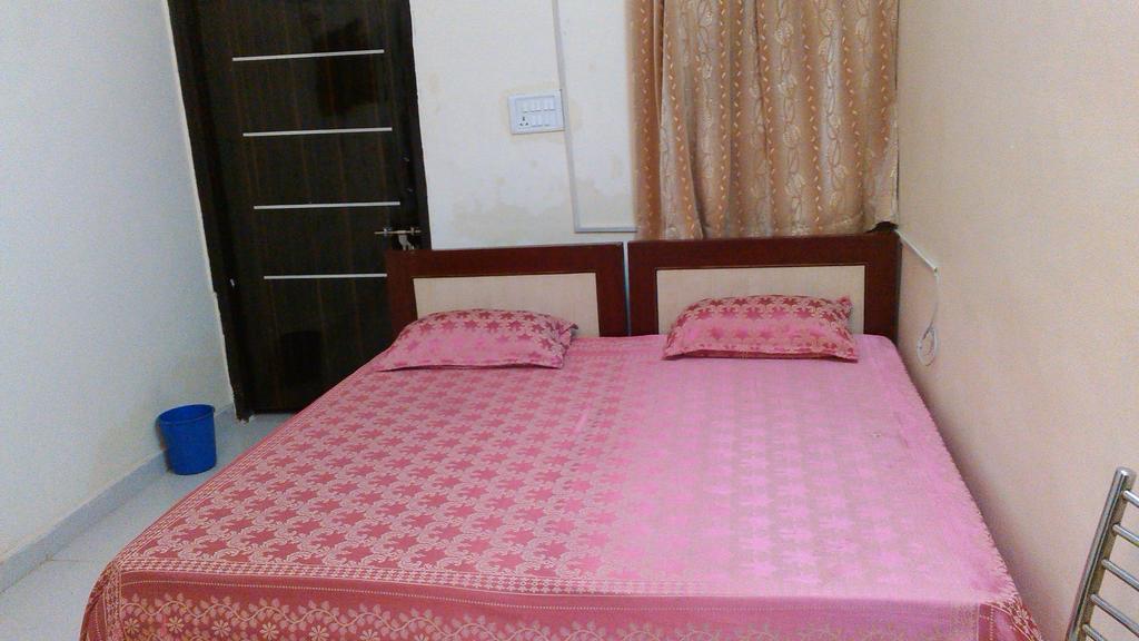 Hotel Kanishka Kanpur Pokój zdjęcie