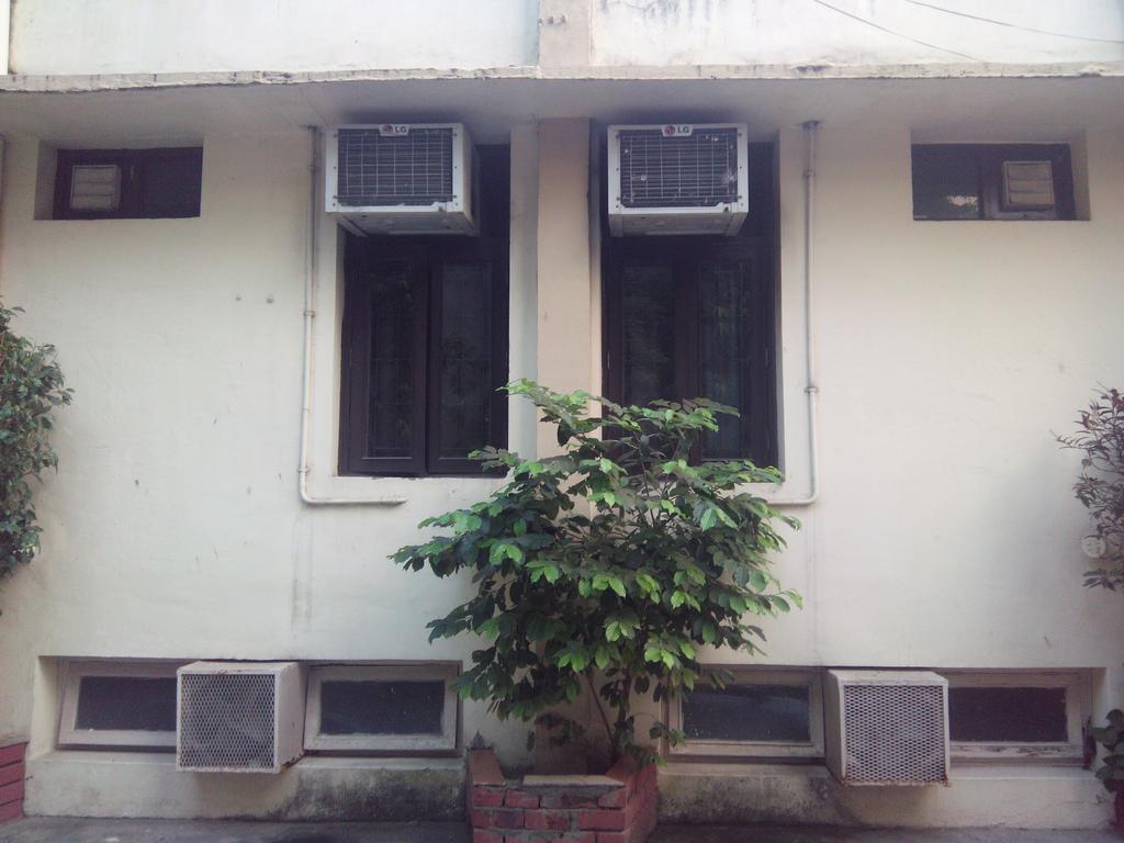 Hotel Kanishka Kanpur Zewnętrze zdjęcie